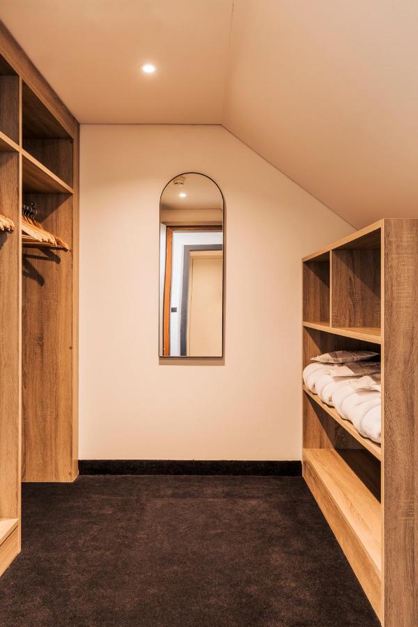Altein Arosa, A Faern Collection